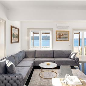 5 bedroom beachfront villa with pool on Ciova Island, Trogir, sleeps 12